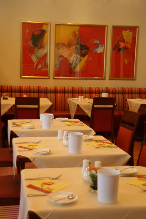 Best Western Hotel Ketterer สตุตการ์ต ภายนอก รูปภาพ